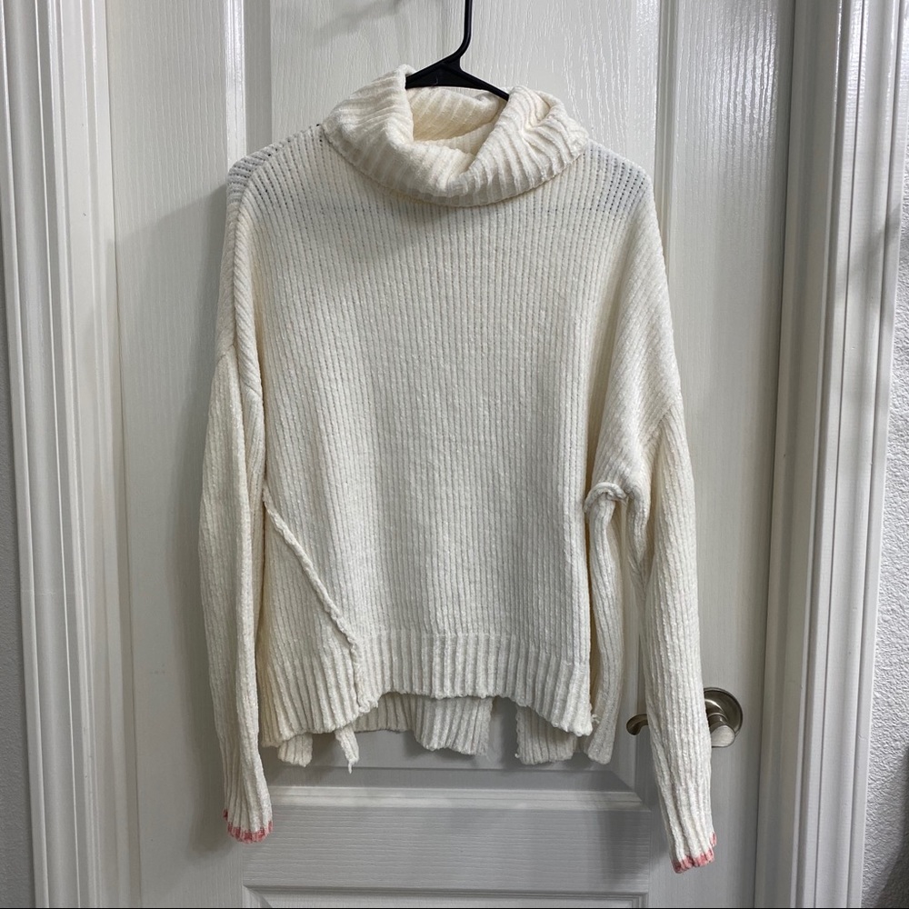 Ultra Soft Chenille Pullover Sweater Size Small - Picture 4 of 7